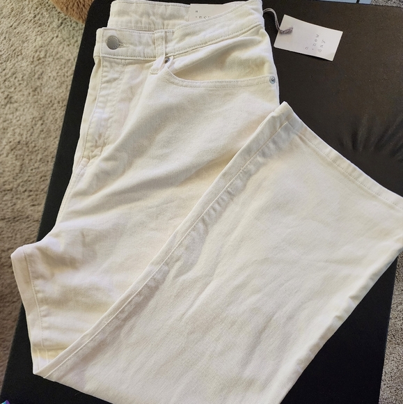 A New Day Jeans - Picture 4 of 4